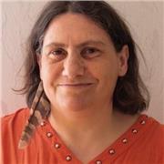 Professeur des écoles et écrivain conseil, je m'adapte à vos besoins pour vous aider à progresser en français